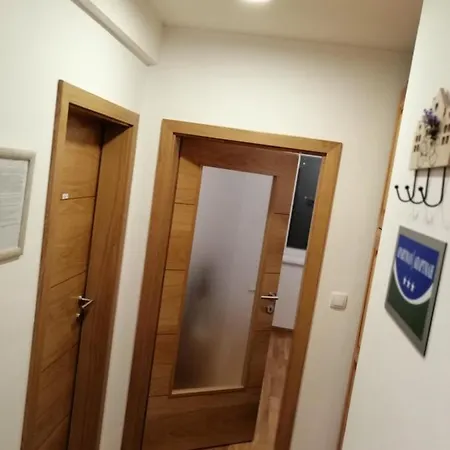 Апартаменты Pahulja Пале